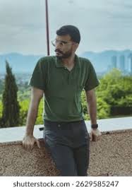 <em>José Martinez T.</em>